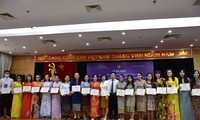  Bế mạc Khóa tập huấn tiếng Việt cho giáo viên Việt Nam ở nước ngoài năm 2022