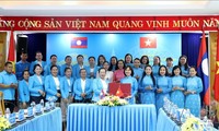 Thắt chặt tình hữu nghị hợp tác giữa hội phụ nữ hai tỉnh của Việt Nam và Lào