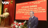 Khai giảng lớp cập nhật kiến thức cho cán bộ Quy hoạch Ủy viên Trung ương khóa XIV