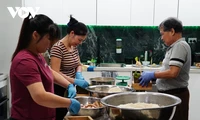 Món ăn Tết cổ truyền kết nối tâm hồn người Việt ở Australia