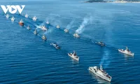 Hải quân Việt Nam phô diễn sức mạnh với Lễ diễu binh trên biển