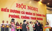 Vai trò của xã hội trong đấu tranh phòng chống tham nhũng