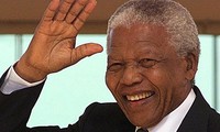 Đông đảo các nhà lãnh đạo quốc tế tham dự lễ tang cố Tổng thống Nam Phi Mandela 