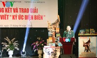 Trao giải thưởng cuộc thi viết “Ký ức Điện Biên" 