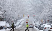 US East Coast braces for historic blizzard 