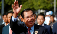 Cambodian Prime Minister begins official visit to Vietnam