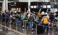 Sri Lanka, Oman extend travel ban on Vietnam visitors over Delta variant