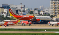 HCMC among 5 localities to agree to restarting flights