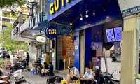 HCM City reopens dine-in service 