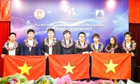 Vietnamese students win gold, silver medals at Int’l Olympiad of Metropolises