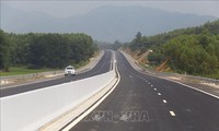 Laos to build expressway linking Houaphanh with Vietnam