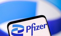 Pfizer's COVID pill Paxlovid gains full FDA approval