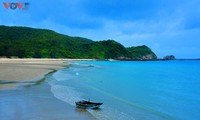 Thanh Lan Island – “hidden gem” of the northeast region