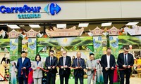 Second Vietnamese Goods Week underway in France