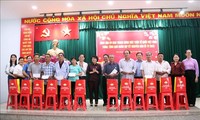 Vietnam Fatherland Front distributes 7 million Tet gift packages nationwide