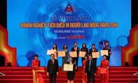 Lễ vinh danh Doanh nghiệp tiêu biểu vì nguời lao động 2018