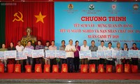 Thủ tướng Nguyễn Xuân Phúc dự chương trình Tết Sum vầy tại Vĩnh Long