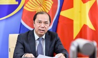 ASEAN nỗ lực thực hiện các nhiệm vụ kép: Phòng chống dịch và triển khai xây dựng Cộng đồng