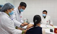 3 nữ tình nguyện viên tiêm vaccine Covid-19 liều cao nhất