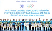 Hưởng ứng Ngày chạy Olympic vì sức khỏe toàn dân trên toàn quốc