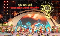 Đặc sắc chợ hoa Xuân “Trên bến dưới thuyền” tại Thành phố Hồ Chí Minh