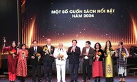 Tôn vinh các nghệ sĩ tiêu biểu và cuốn sách nổi bật năm 2024