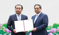 Thủ tướng Phạm Minh Chính trao Quyết định giao quyền Bộ trưởng Bộ Nông nghiệp và Môi trường