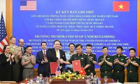 Việt Nam - Hoa Kỳ ký kết hợp tác về tăng cường khắc phục hậu quả chiến tranh