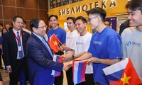 Thủ tướng Phạm Minh Chính thăm trường Đại học Khoa học và Công nghệ Quốc gia “MISIS”
