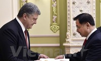 Порошенко: Укрепление отношений с Вьетнамом является приоритетом во внешней политике Украины