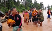 Вьетнам продолжает оказывать Лаосу помощь в ликвидации последствий прорыва плотины ГЭС