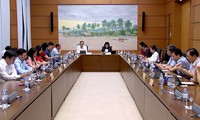 Необходимо усиливать институциональные реформы для устранения экономических проблем