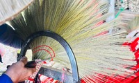 Красота деревни по производству веников Темшон в провинции Куангнам