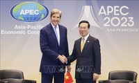 លោកប្រធានរដ្ឋ Vo Van Thuong ទទួលជួបលោក John Kerry បេសកជនពិសេសរបស់ប្រធានាធិបតីសហរដ្ឋអាមេរិកទទួលបន្ទុកអាកាសធាតុ