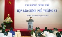 Họp báo về phiên họp Chính phủ thường kỳ tháng 3-2012