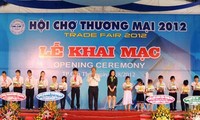 Cần Thơ khai mạc Hội chợ Thương mại quốc tế 2012