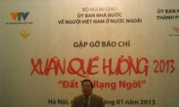 Họp báo về chương trình Xuân quê hương 2013 – Đất Tổ rạng ngời