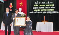 Truy tặng huân chương Sao Vàng cho cụ Huỳnh Thúc Kháng