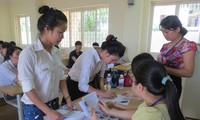 Các thí sinh tham dự đợt 2 kỳ thi tuyển sinh đại học, cao đẳng 2013