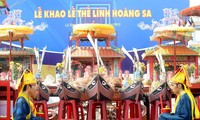 Lễ khao lề thế lính Hoàng Sa được tái hiện trong không gian của Làng văn hóa- du lịch các dân tộc VN