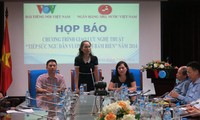 Chương trình giao lưu nghệ thuật “Tiếp sức ngư dân vươn khơi bám biển” năm 2014