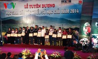 Tuyên dương học sinh dân tộc thiểu số học giỏi năm 2014