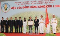 Nông nghiệp có vai trò đặc biệt quan trọng đối với sự ổn định và phát triển của đất nước