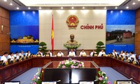 Chính phủ họp phiên thường kỳ tháng 9