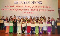 Tuyên dương nhà giáo, cán bộ quản lý tiêu biểu về giáo dục học sinh khuyết tật