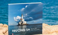 Cuốn sách “Trường Sa-Nơi ta đến”:  Thông điệp dịu dàng về tình yêu Tổ quốc