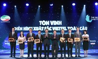 Tôn vinh điển hình xuất sắc Viettel toàn cầu