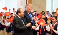 Thủ tướng Nguyễn Xuân Phúc hội kiến Tổng thống Hoa Kỳ Donald Trump