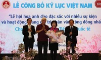 Lễ hội hoa anh đào đặc sắc với nhiều sự kiện và hoạt động mang giá trị nhân văn, cộng đồng nhất