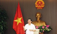 Hoàn thiện pháp luật về thu hút FDI, khắc phục rủi ro bằng các biện pháp sàng lọc, kiểm soát đầu tư